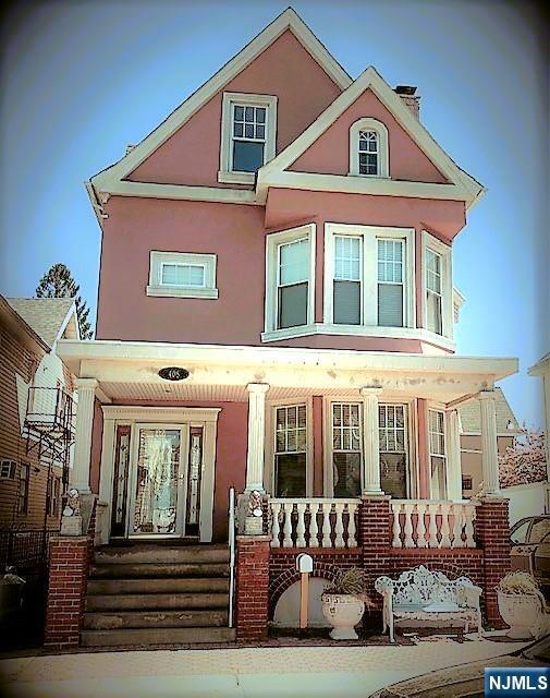 property at 403-405-405 Davis Ave