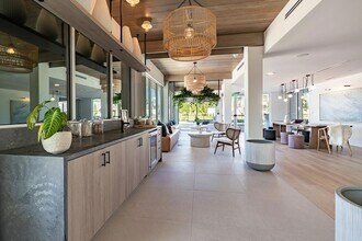 11929 Pioneers Way, Unit C3 in Orlando, FL - Building Photo - Building Photo