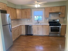 2 William St in Glen Head, NY - Building Photo - Building Photo