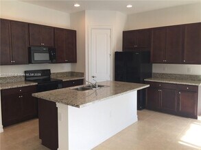 141 SW 127th Ter in Plantation, FL - Building Photo - Building Photo