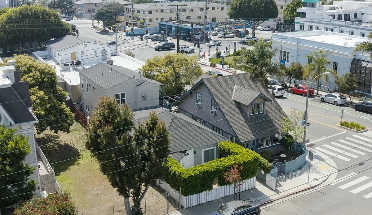 2618 2nd St in Santa Monica, CA - Building Photo