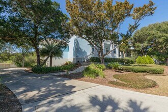 313 S Forest Dune Dr in St. Augustine, FL - Building Photo - Building Photo