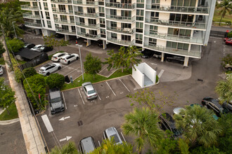 The Highlands in North Miami Beach, FL - Building Photo - Building Photo