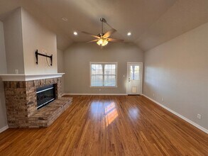 528 North Willow Pl W in Jenks, OK - Building Photo - Building Photo