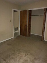 519 E J St in Newton, NC - Building Photo - Building Photo