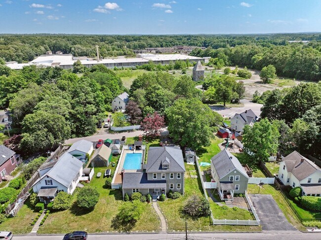 90 Irving St in Millis, MA - Building Photo - Building Photo
