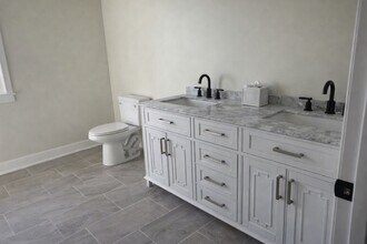 2703 Hillcrest Ave in Macon, GA - Foto de edificio - Building Photo