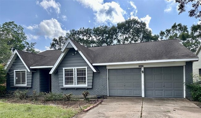 property at 10622 Hillcroft St