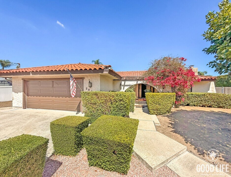 2014 Powell Dr in El Cajon, CA - Building Photo