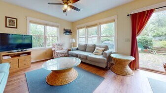 175 E King Rd in Ithaca, NY - Building Photo