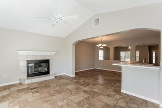 4711 69th Ct E in Palmetto, FL - Building Photo - Building Photo