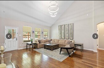 4498 Cervinia Dr in Round Rock, TX - Building Photo - Building Photo