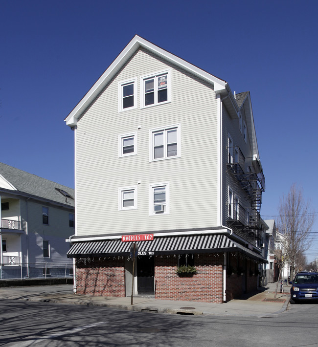 102-104 Ives St in Providence, RI - Building Photo - Building Photo