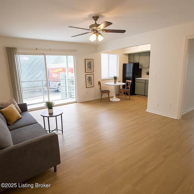 property at 2505 Brownsboro Rd