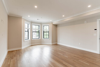 283 Lamartine St, Unit #1 in Boston, MA - Foto de edificio - Building Photo