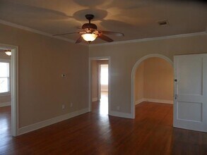 6032 Lewis St in Dallas, TX - Building Photo - Building Photo