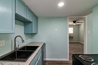 811 S Mesquite St in Arlington, TX - Building Photo - Building Photo