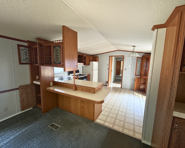property at 4725 Marshall Ct