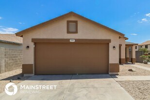 11841 W Corrine Dr in El Mirage, AZ - Building Photo