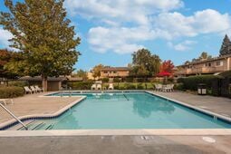 Country Club Apartments