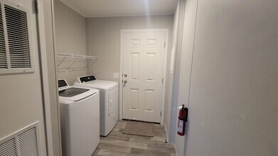 444 Nevada in Belleville, MI - Building Photo - Building Photo