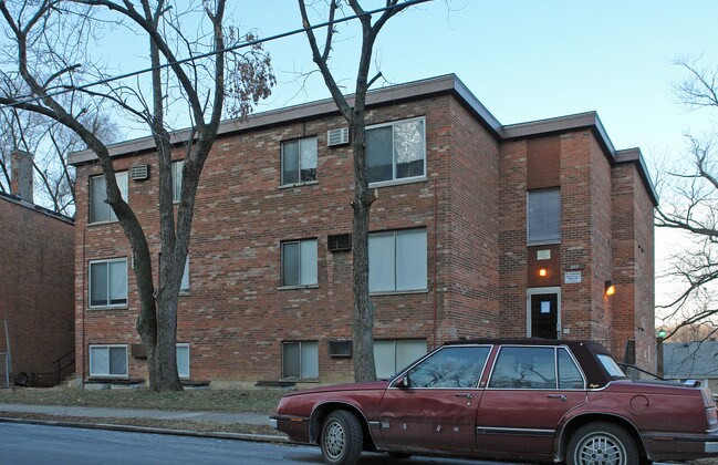 Mcmicken Arms in Cincinnati, OH - Building Photo - Building Photo