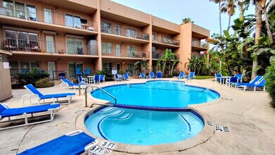2401 Gulf Blvd in South Padre Island, TX - Building Photo - Building Photo