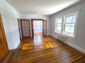 93 Pleasant St, Unit #1 in Quincy, MA - Building Photo