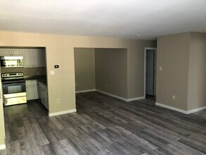 290 Heather Croft in Egg Harbor Township, NJ - Building Photo - Building Photo