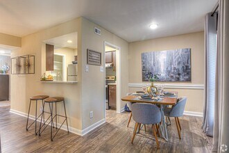 2701 Briarpark Dr in Houston, TX - Building Photo - Building Photo