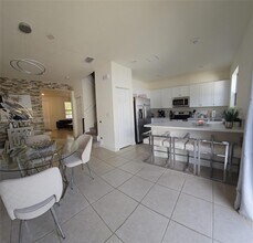 3387 W 106th Terrace in Hialeah, FL - Building Photo - Building Photo