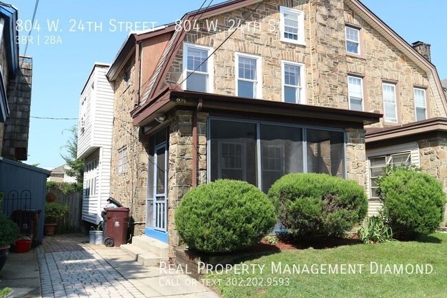 property at 804 W 24th St