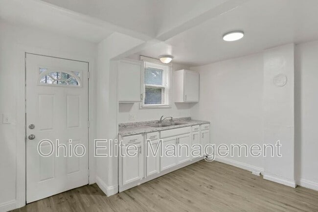 property at 659 S Burgess Ave