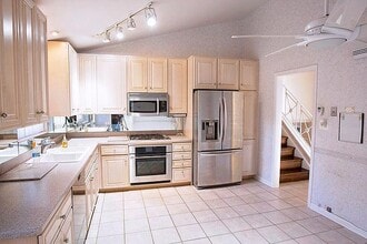 614 Leamington Ave in Wilmette, IL - Building Photo - Building Photo