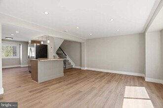 9419 Merryrest Rd in Columbia, MD - Building Photo - Building Photo