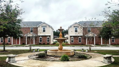 Carriage Square Homes at Morgan Pines in Pooler, GA - Building Photo - Building Photo