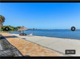 3680 42nd Way S, Unit L in St. Petersburg, FL - Building Photo