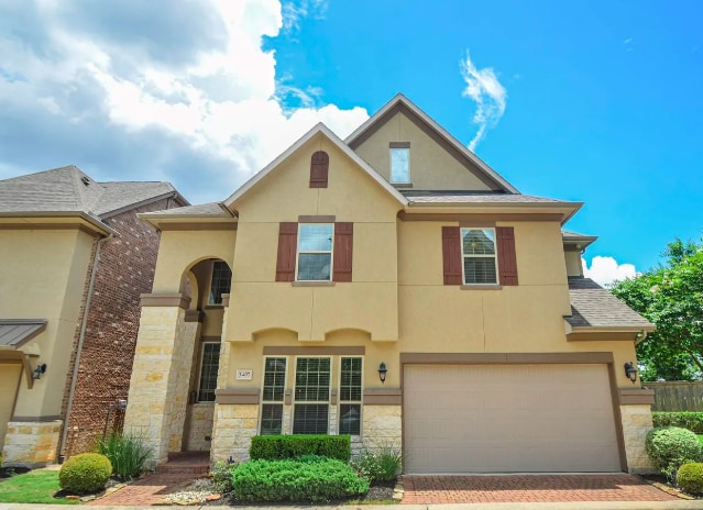 3407 Mapleshire Dr