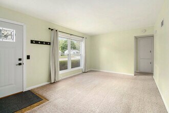 2721 Glendale Blvd in Kalamazoo, MI - Building Photo - Building Photo