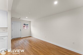 1439 Locust Ave in Long Beach, CA - Building Photo - Building Photo