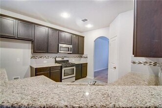 1917 Gayla Creek Dr in Little Elm, TX - Building Photo - Building Photo