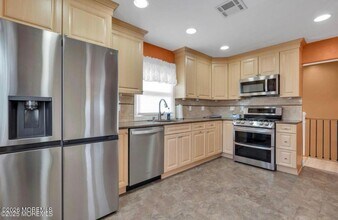 2317 South St in Toms River, NJ - Building Photo - Building Photo