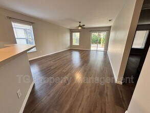 942 Wynfield Cir in St. Augustine, FL - Foto de edificio - Building Photo