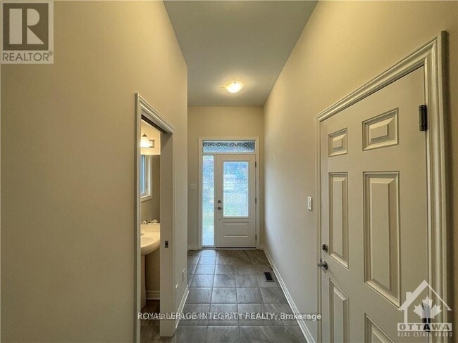 269 Tim Sheehan Pl in Ottawa, ON - Building Photo - Building Photo