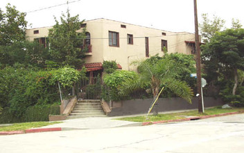 4318 Sunset Dr in Los Angeles, CA - Building Photo - Building Photo