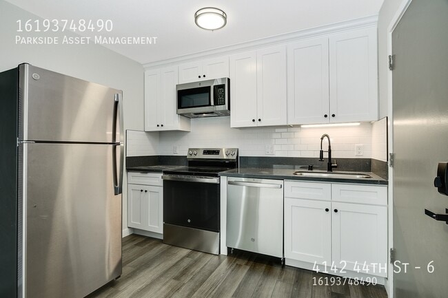 4142 44th St in San Diego, CA - Foto de edificio - Building Photo