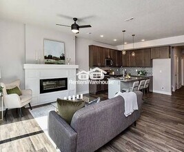 3622 NE Kara Ln in Ankeny, IA - Foto de edificio - Building Photo