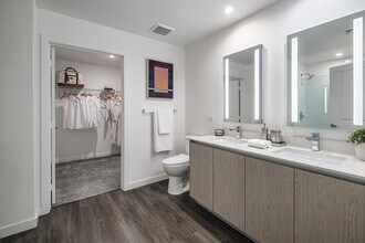 1 Main St in Miramar, FL - Building Photo - Building Photo