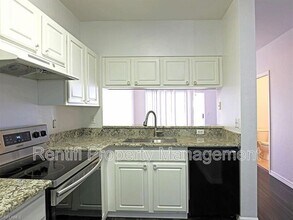 10036 Poppy Hill Dr in Ft. Myers, FL - Building Photo - Building Photo