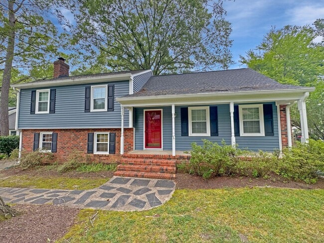 property at 2304 Carrollwood Ct